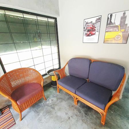 Lot 85 Seremban Town New Cozy Homestay Lobak Roomstay Exterior foto